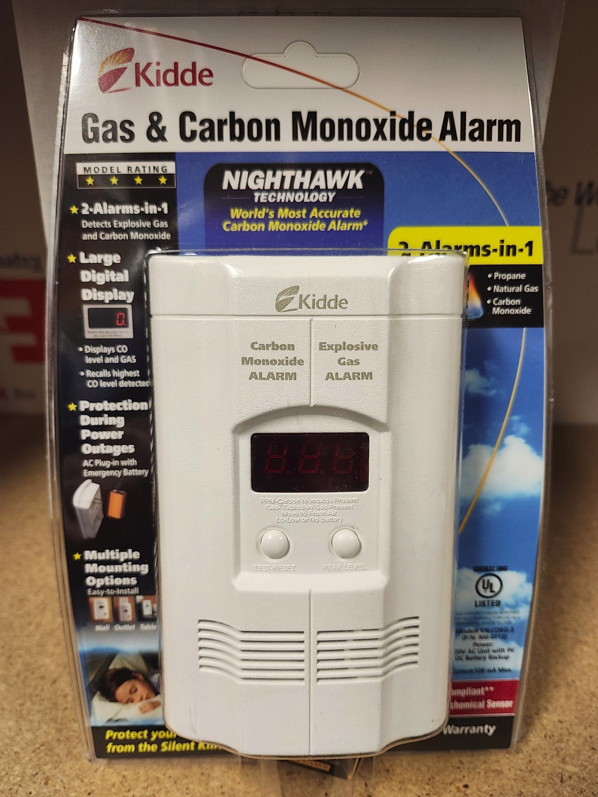 Kidde Model KN-COEG-3, Item #900-0113. Gas & CO Alarm, 120VAC W/battery Back up.