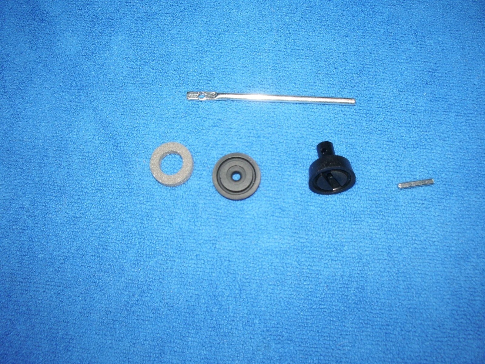 DAISY SEAL SET WITH AIR TUBE AND PIN FITS PLYMOUTH MODELS 102