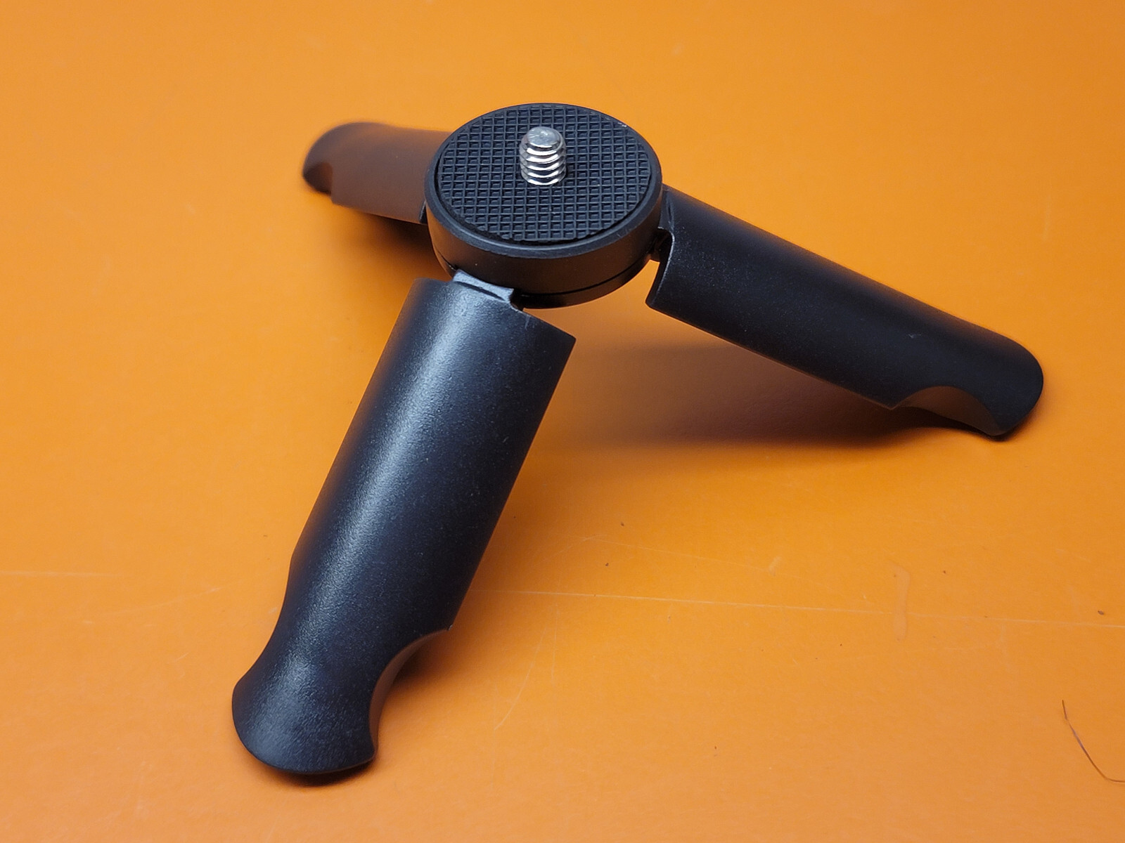 NEW 3" Mini Pocket TRIPOD Desktop Stand for PHONE, DJI OSMO, WEBCAM, CAMERA  USA