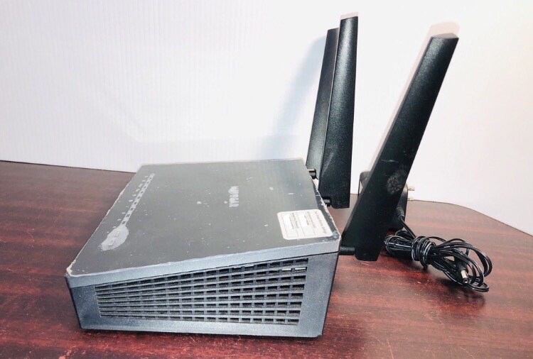 Netgear Nighthawk AC1900 Model R 7000 Wireless WiFi Router