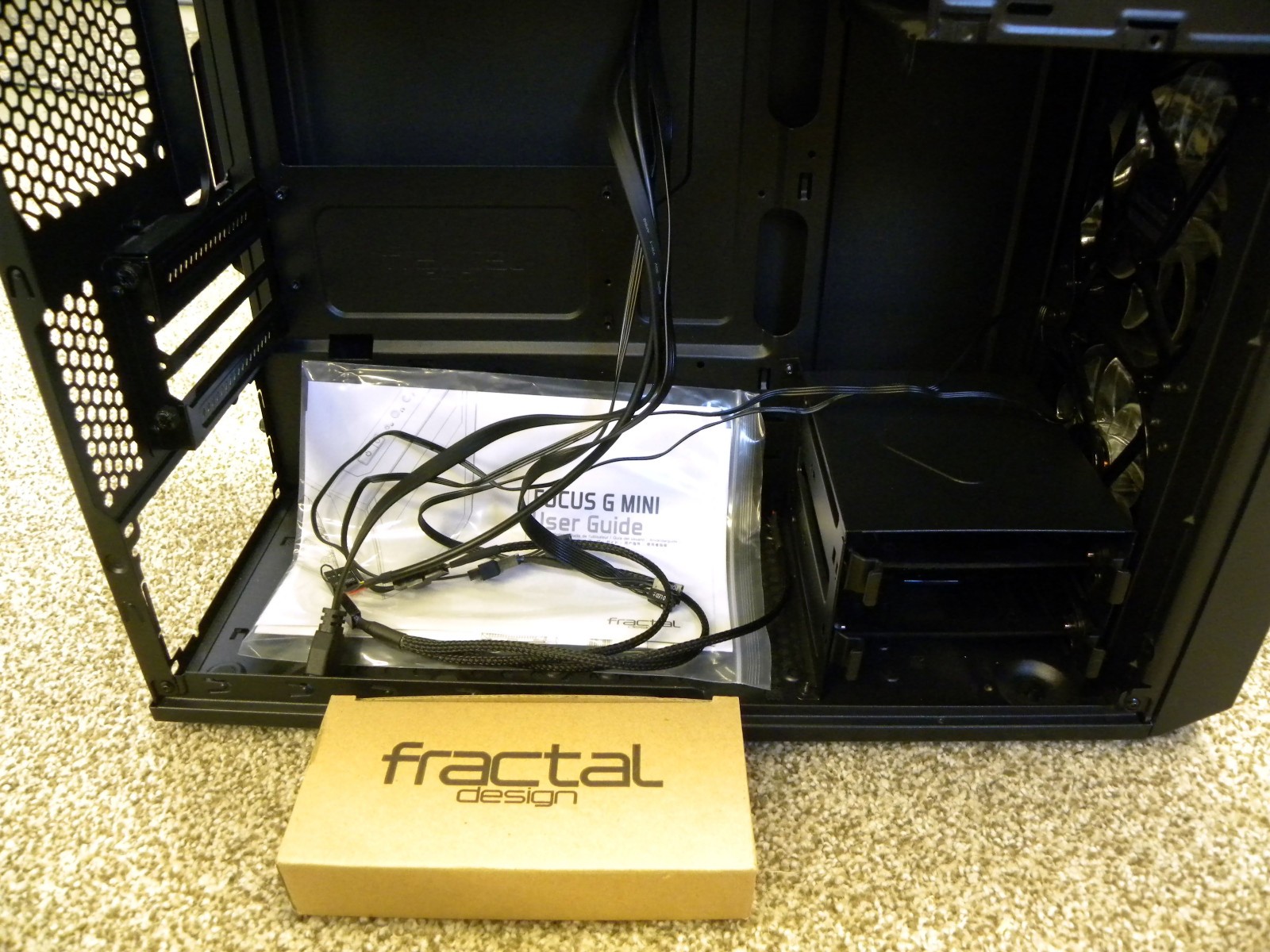 FRACTAL G MINI ATX Mid Tower Computer Case ITX Clear Window FD-CA-FOCUS-MINI-BK