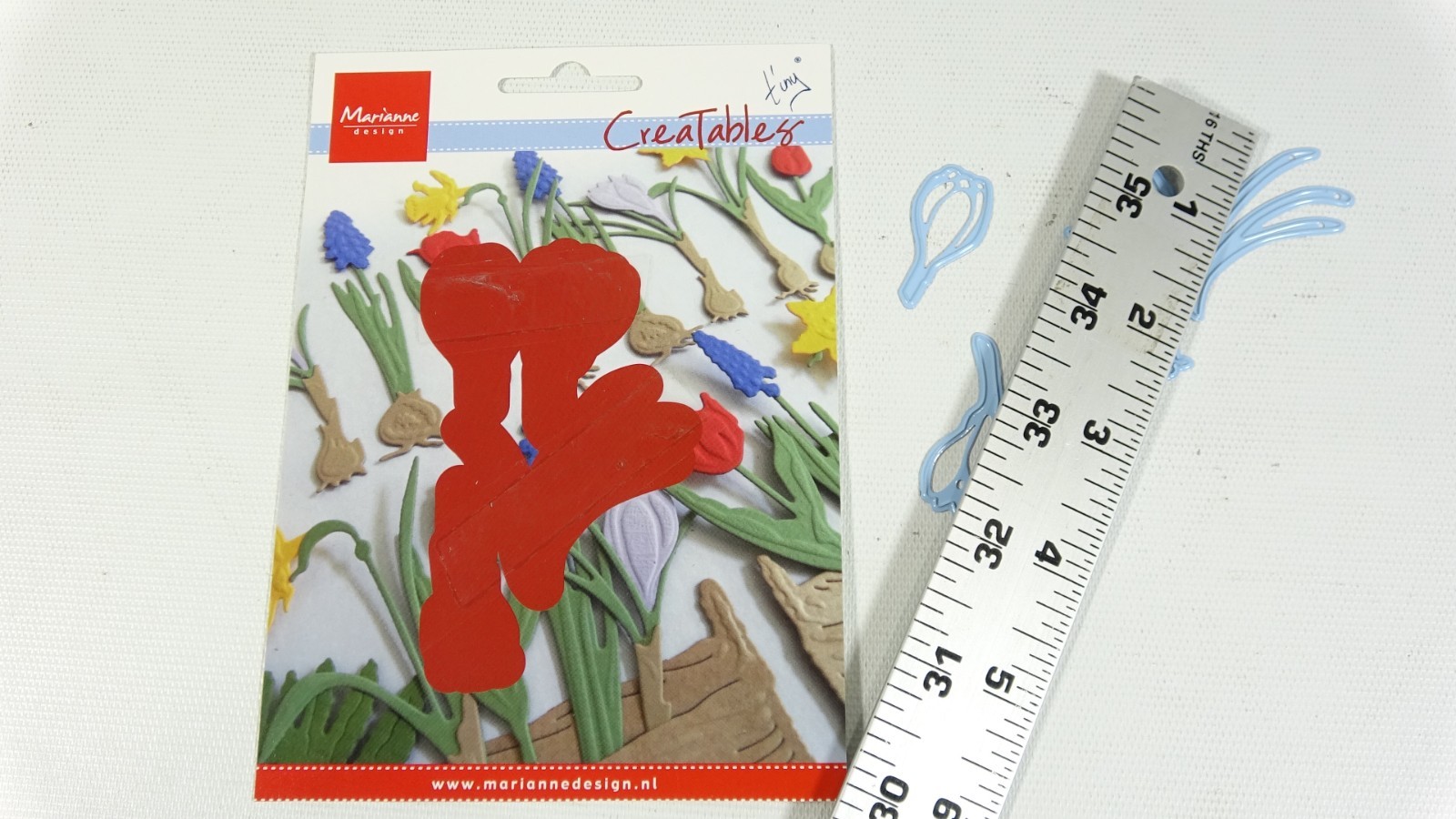 2016 Marianne Design B.V. Tiny Creatables Dies Tiny's Crocus LR0400