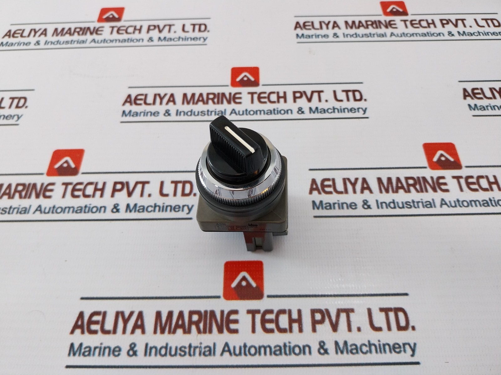 IDEC IZUMI ASN 310 Control Unit Selector Switch