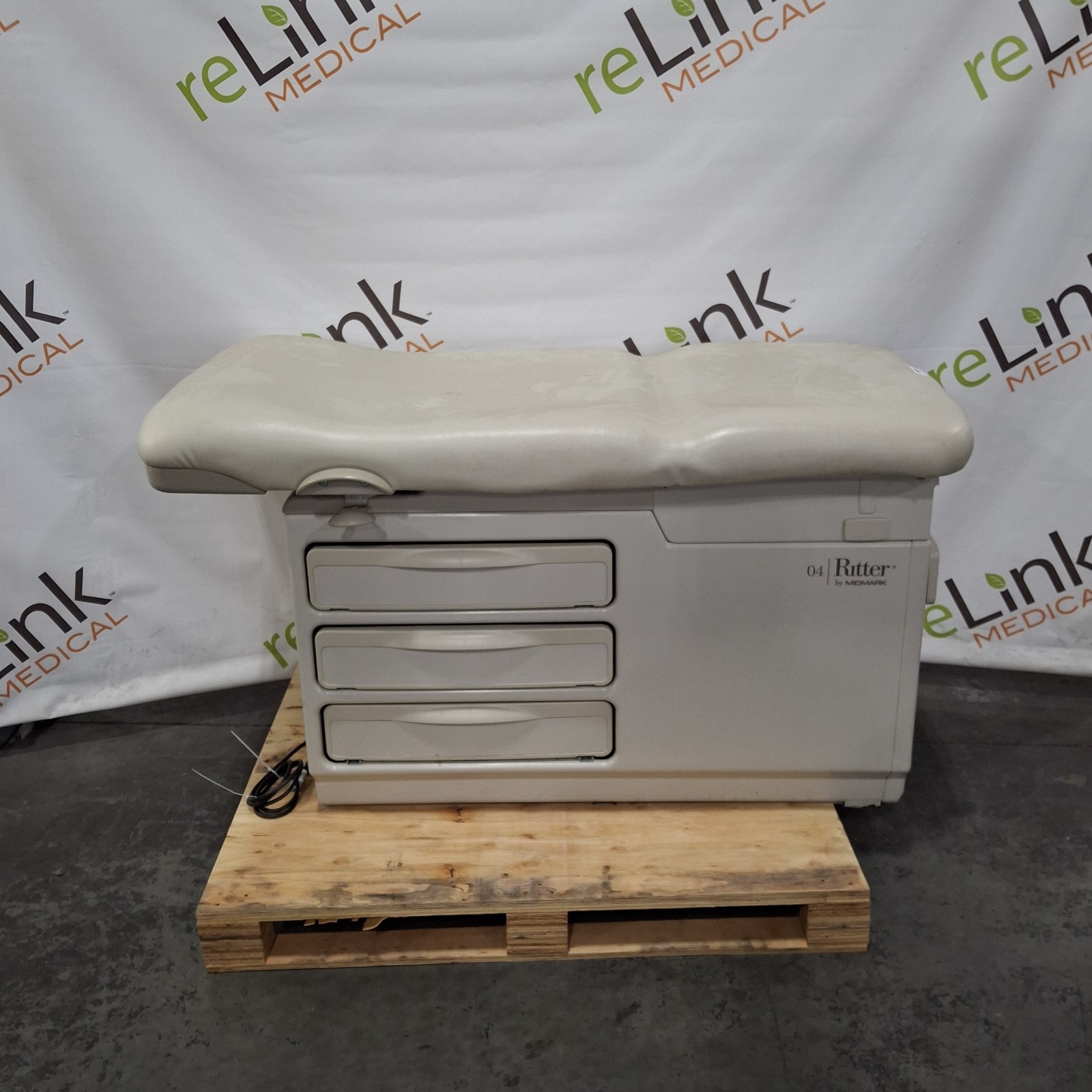 Midmark Ritter 204 Exam Table