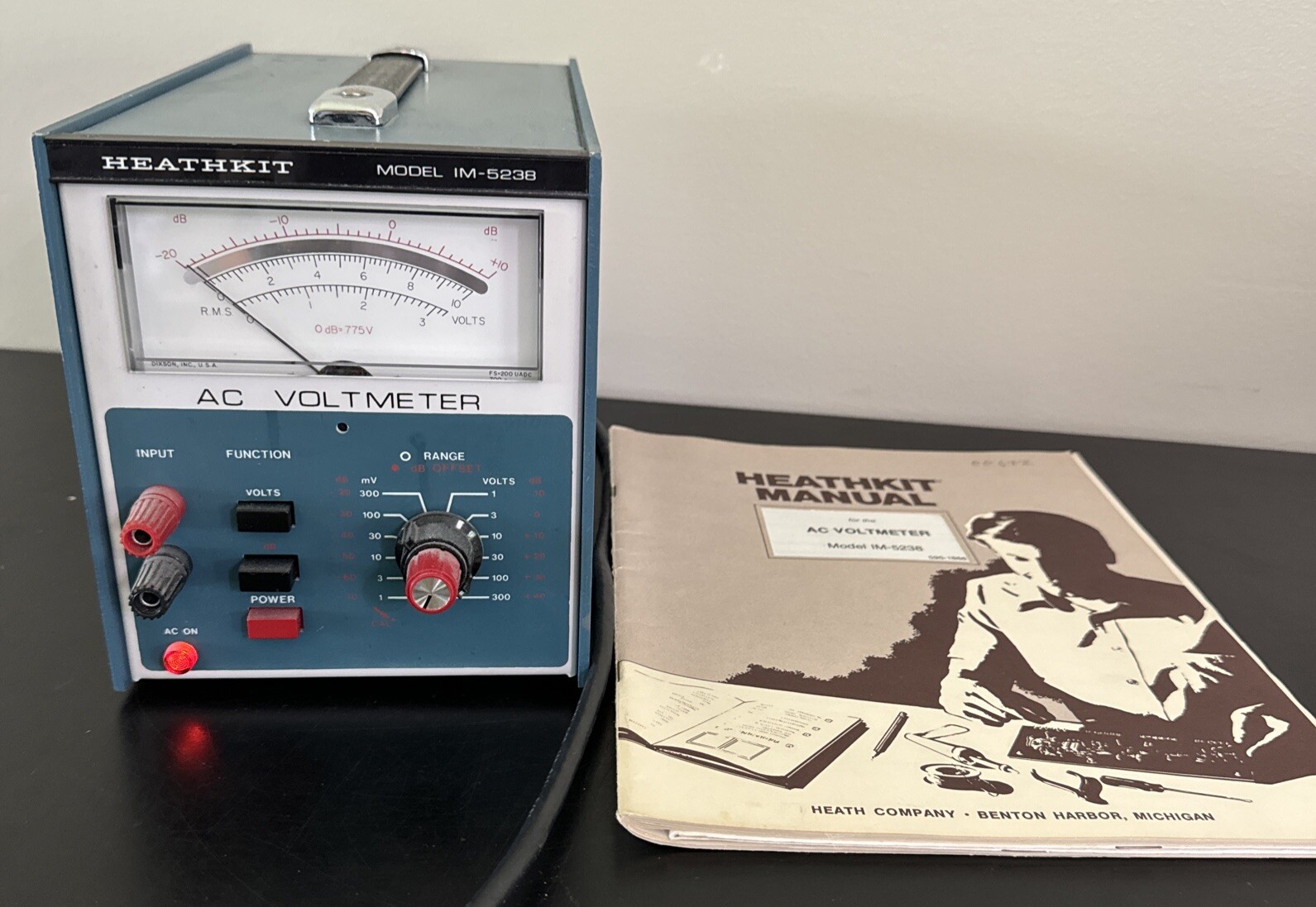 HealthKit IM-5238 AC Voltmeter With Manual. Powers On
