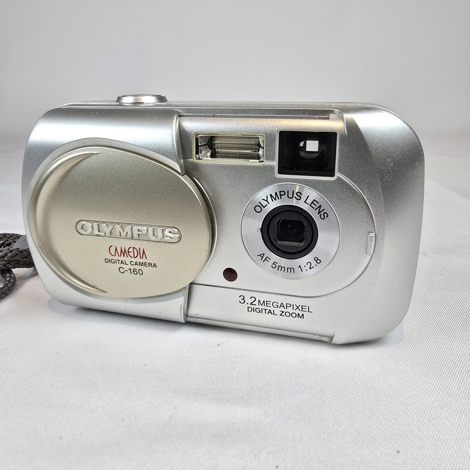 Olympus Digital Camera Camedia C-160 Zoom 3.2MP Silver Good Working Condition