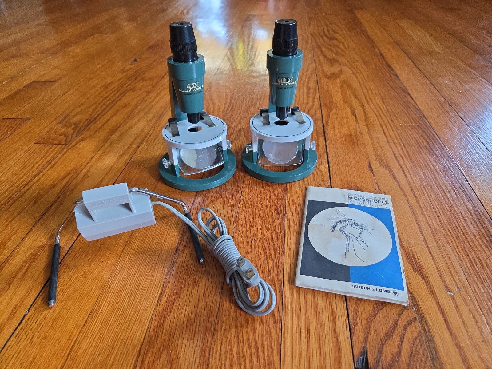 VTG Bausch & Lomb 40x , 100x Microscopes With B&L Lightbar & Booklet