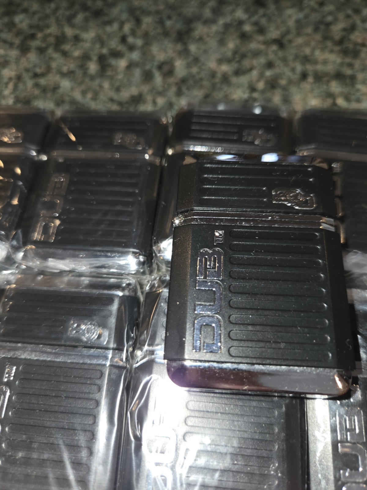 Dub Butane Lighter untested black (1)