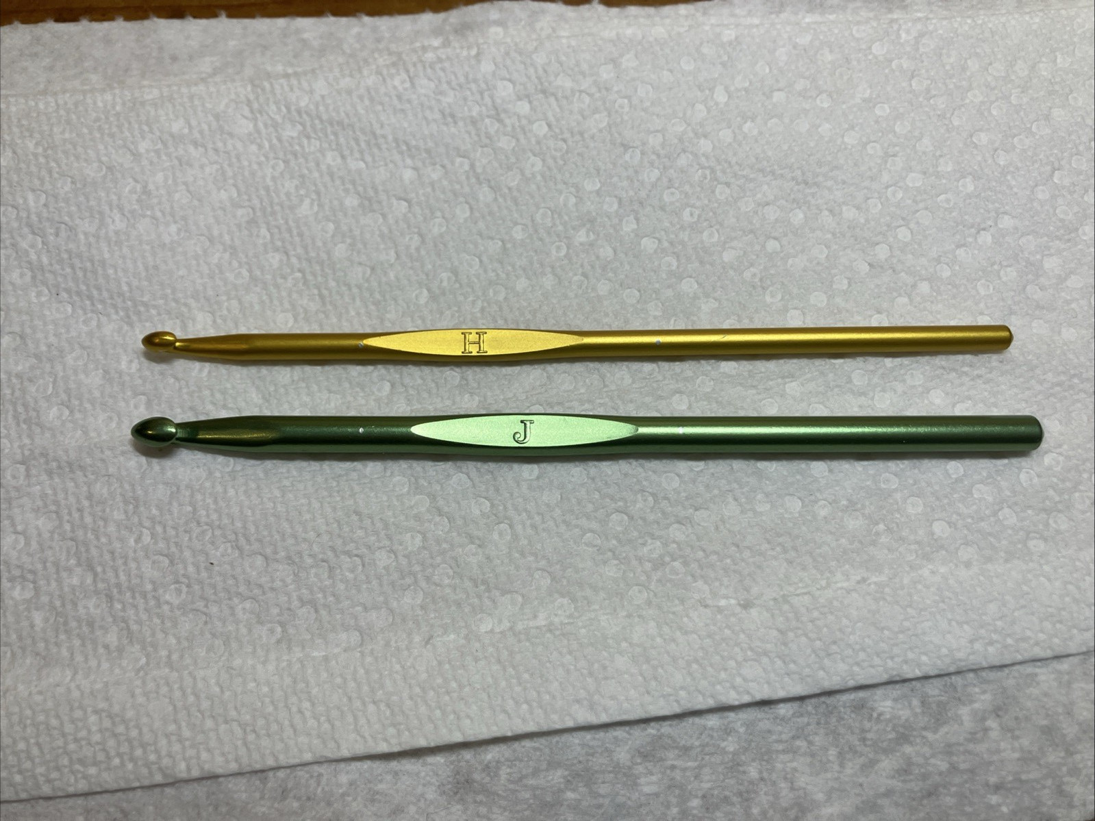 2 Unbranded Vintage  Aluminum Crochet Hooks Size H & J  Made in Germany Used