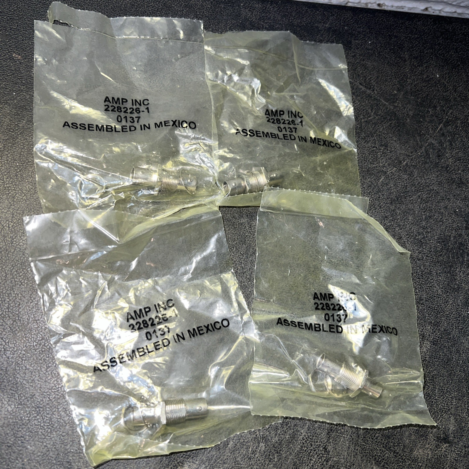 Lot of 4 AMP 228226-1, 0137 BNC Female/Female RF Adapters NOS