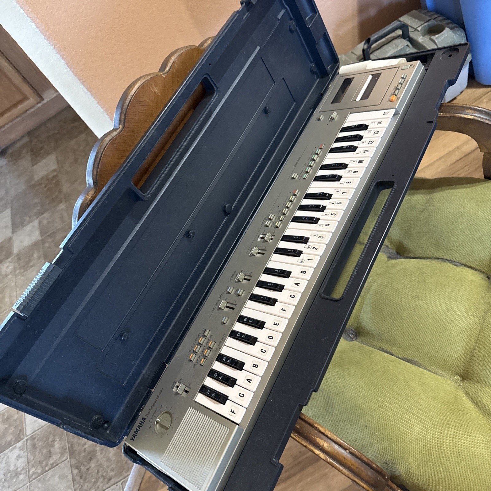 Yamaha MP-1 Synthesizer Keyboard PortaSound With Case Original Book TESTED WORKS