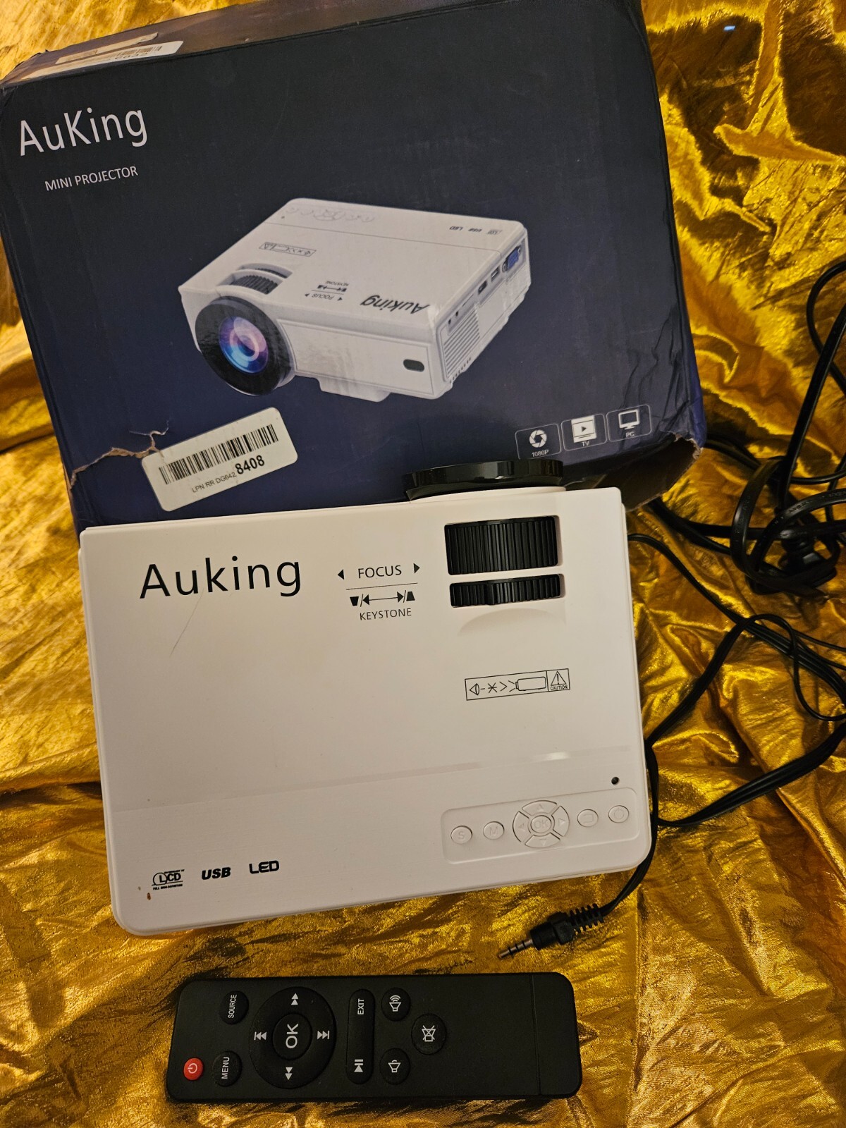 AuKing Mini Projector M8-F Full HD 1080P Portable Digital Video Projector WORKS!