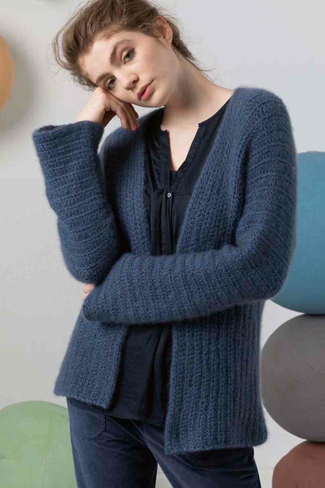 Jacket - Lang Yarns Cashmere Light - Model Package Knitting Package With A