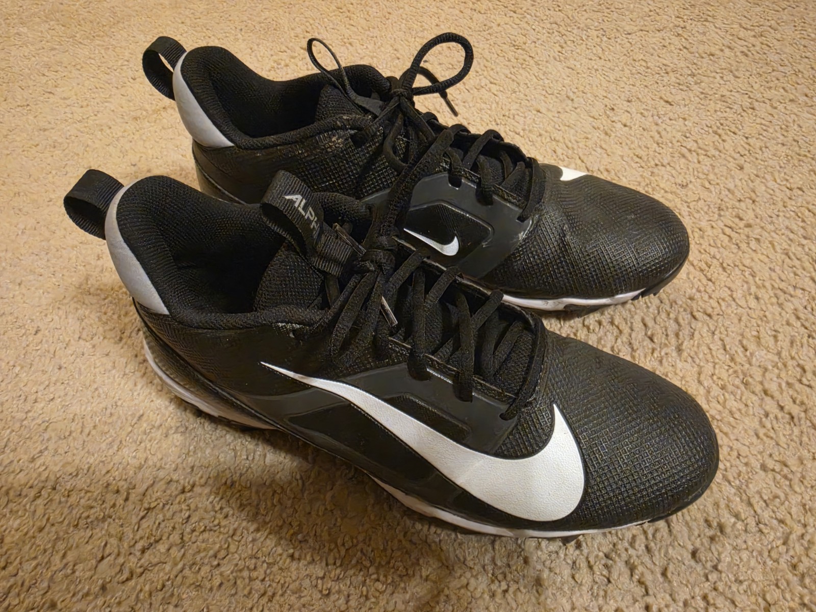 Nike Alpha Menace 4 Shark Black & White Cleats FQ3875-001 Mens Size 9
