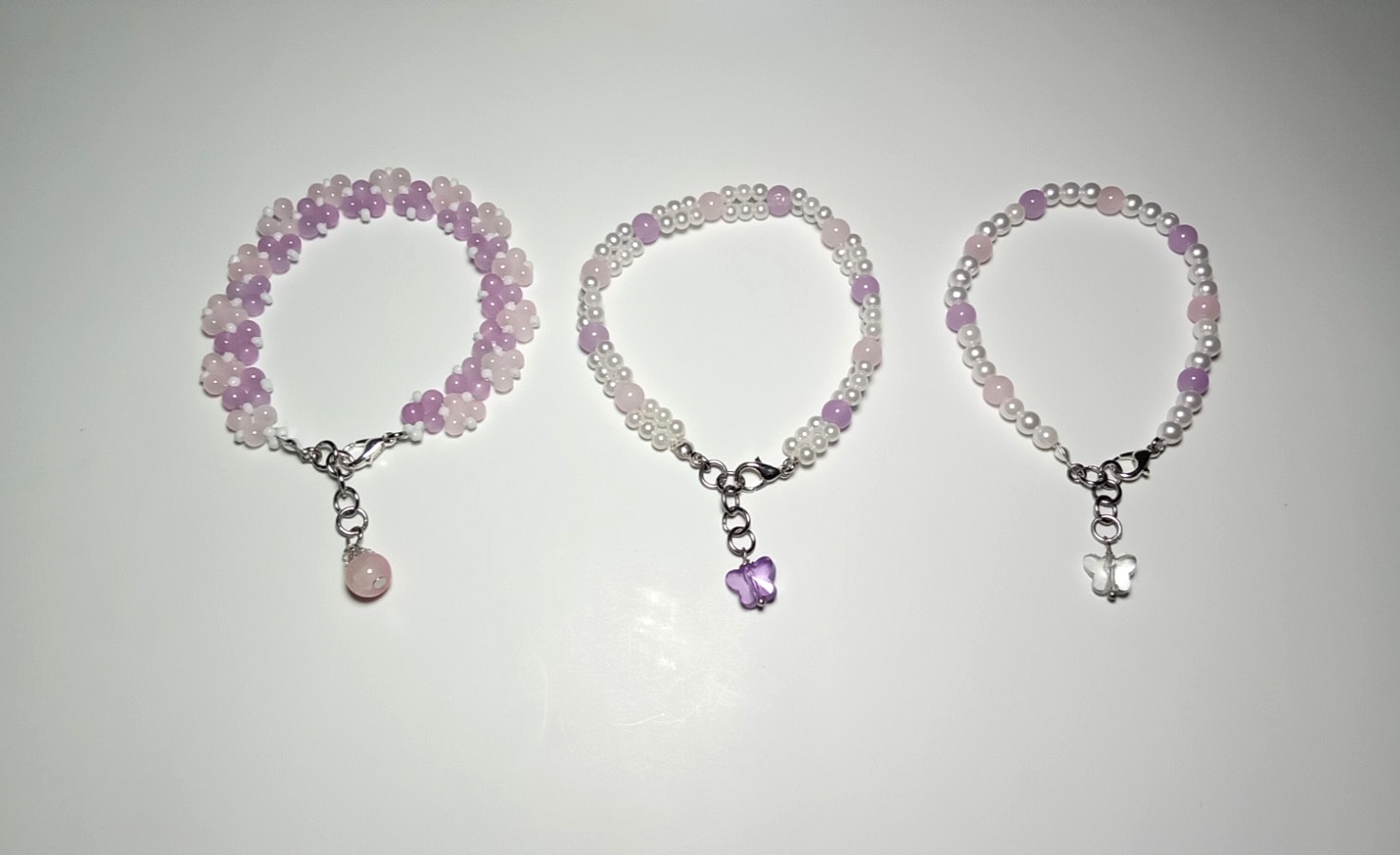 DAINTY GLASS & STAINLESS ADJUSTABLE BEADED BRACELETS PINK, PURPLE & WHITE