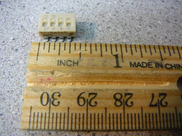 GRAYHILL 90HBW04SR DIP Switch 4-Pos Top Actuated SPST SMD **NEW** Qty.1
