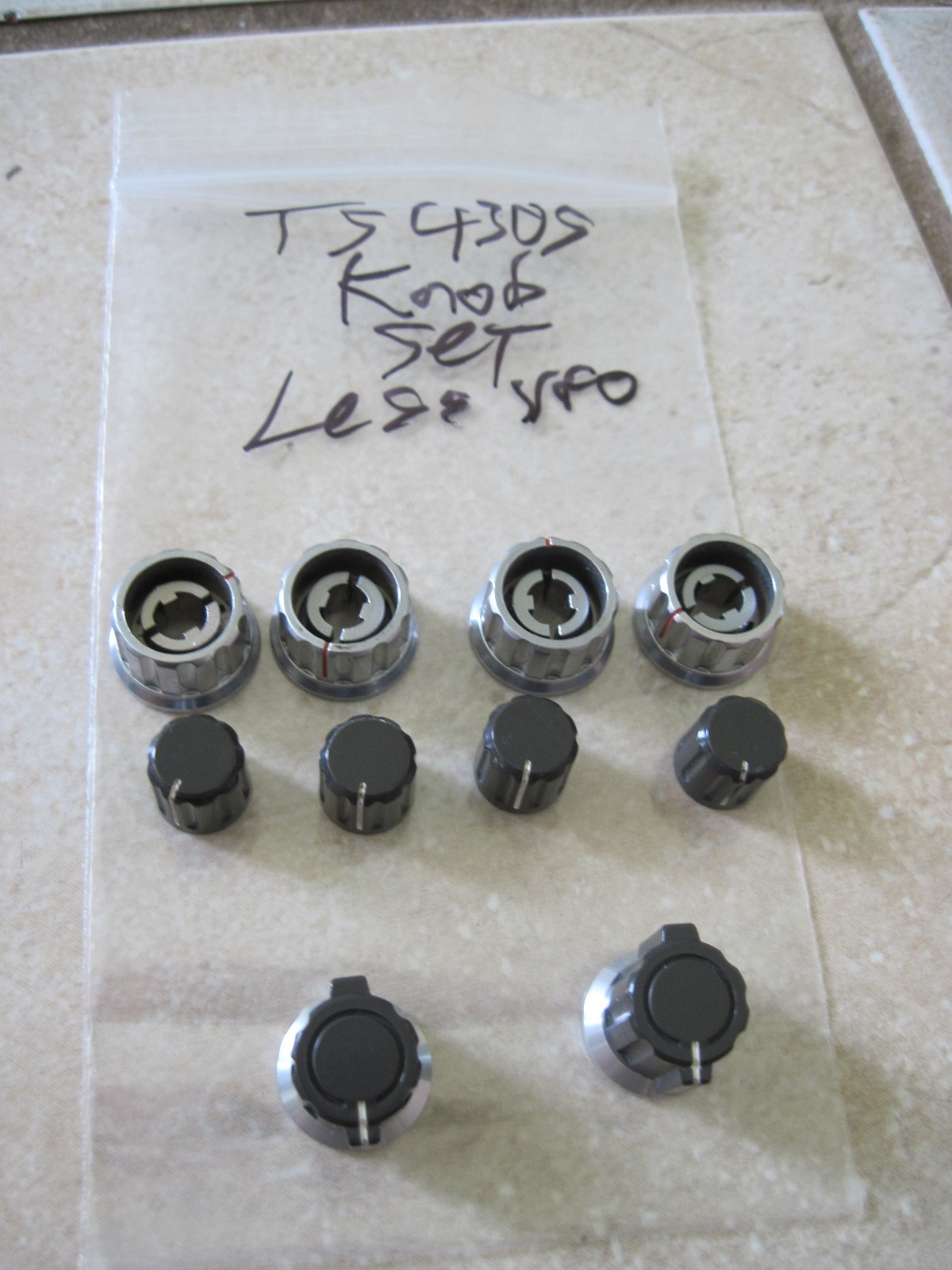 Kenwood TS-430S front panel  knob set (less VFO knob)  in Very Nice shape