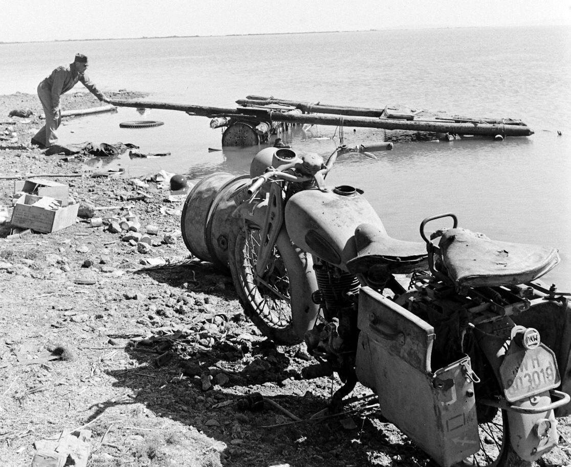WW2 WWII Photo War In North Africa Tunisia 1943   Germany USA World War Two 8228