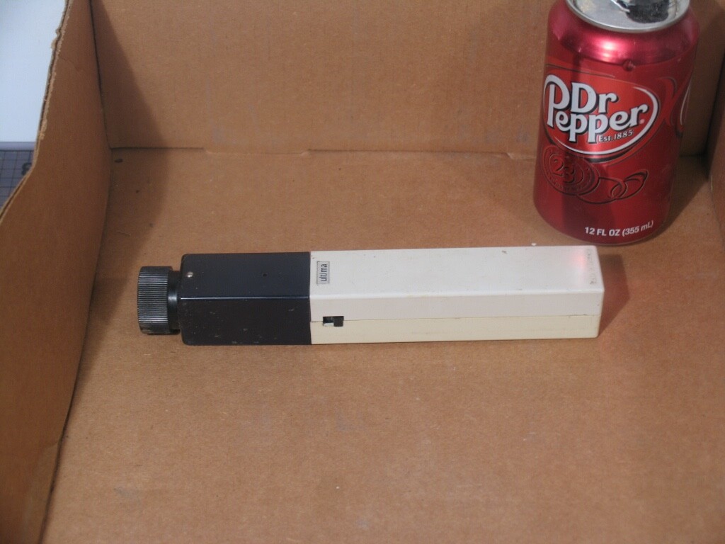 ULTIMA Focusable Pointer, German made uses 2 C batteries