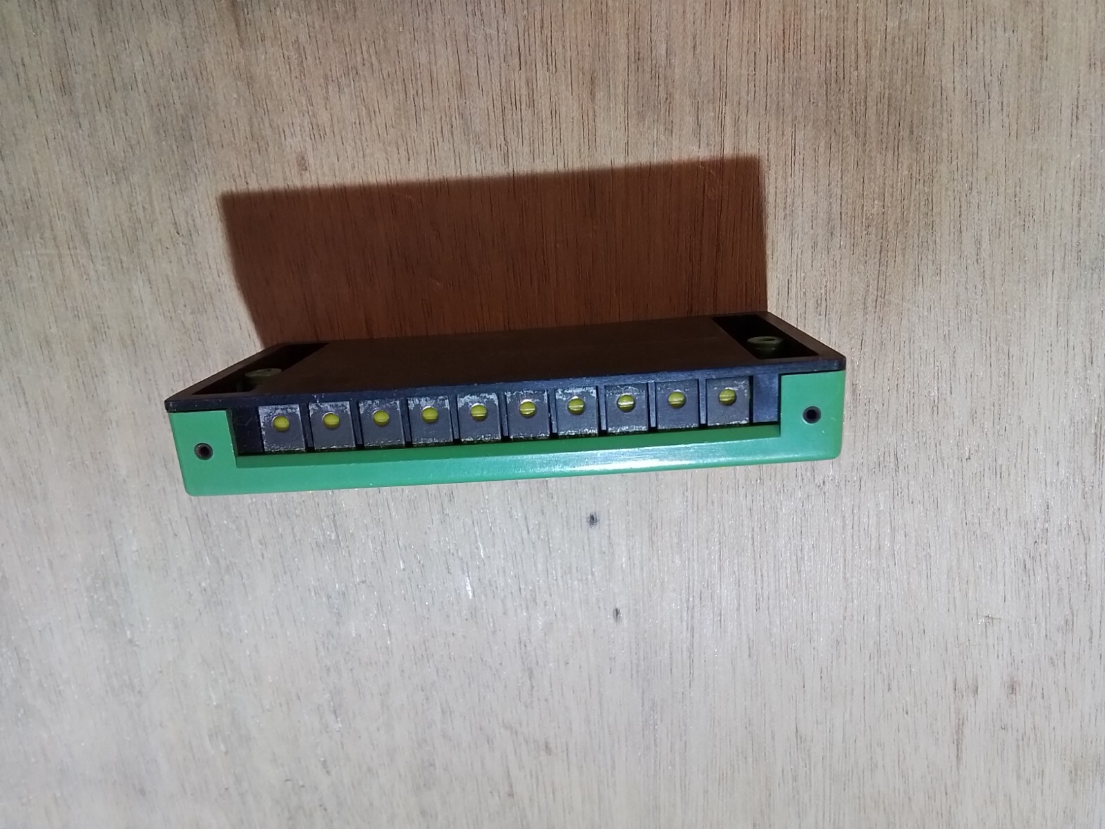 FLEISCHMANN HO. REF 525. EXTENSION PLATE 10 TERMINALS