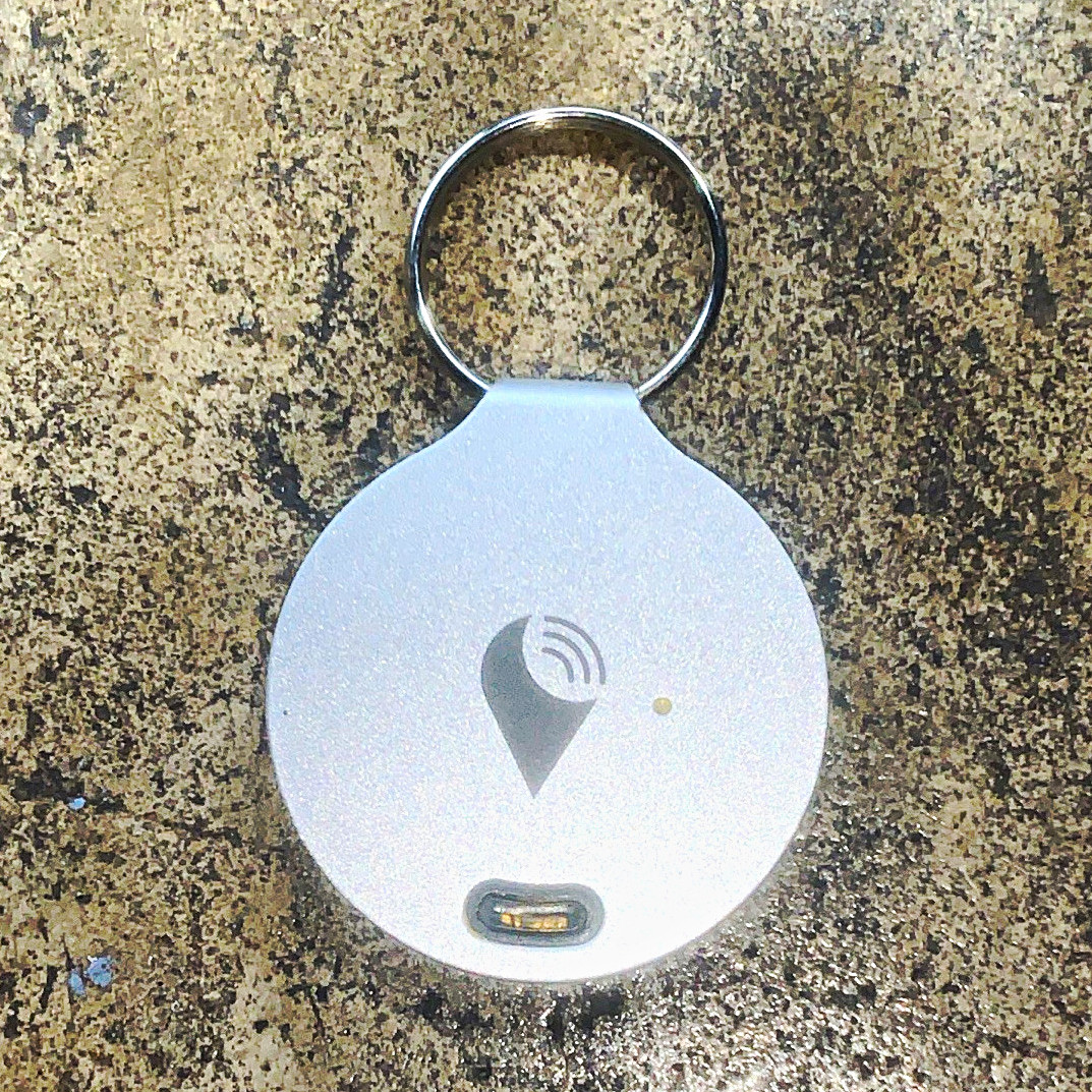 TrackR bravo Bluetooth Key Finder Tracker Tag Keyring Silver U16-C0357