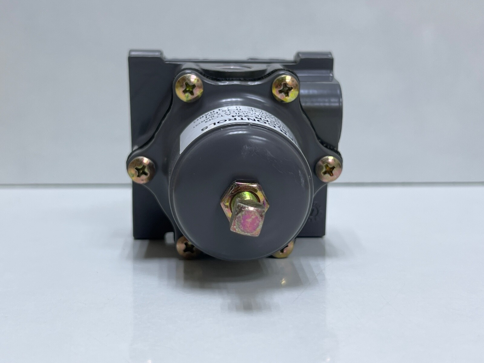FISHER 67CFR-224 PRESSURE REGULATOR