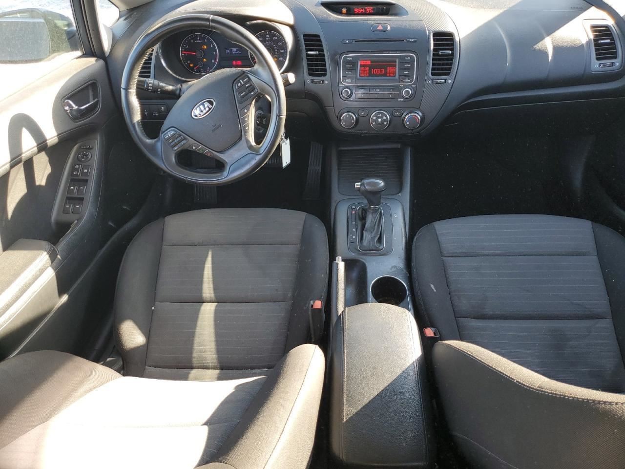 FORTE 2015 Glove Box 4925777