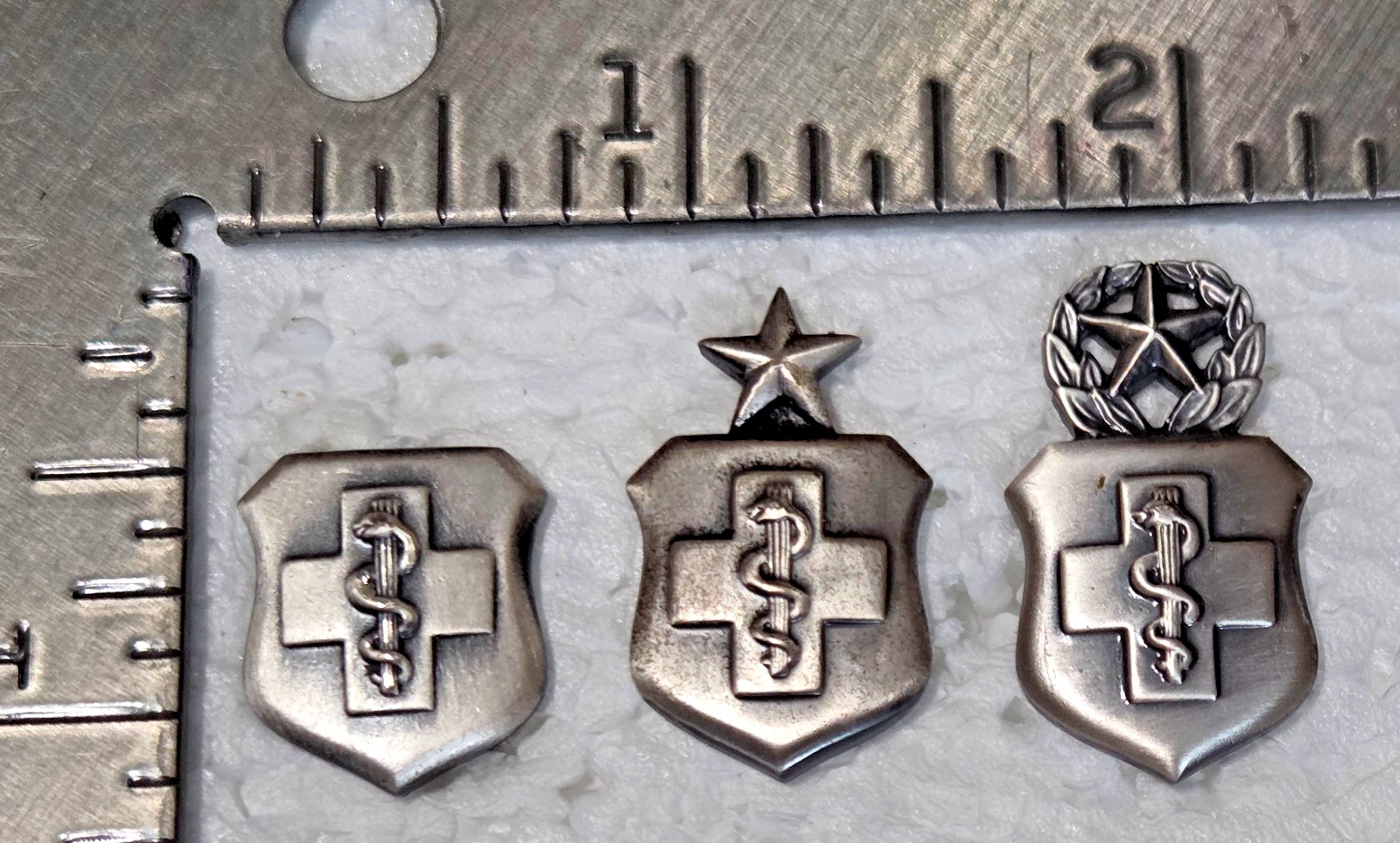USAF pins & badges (circa 1980s) - Set of 3 Enlisted Medical Badges (hallmark)