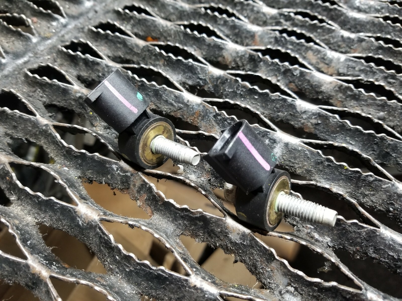 13 14 15 GMC ACADIA KNOCK SENSOR pair OEM