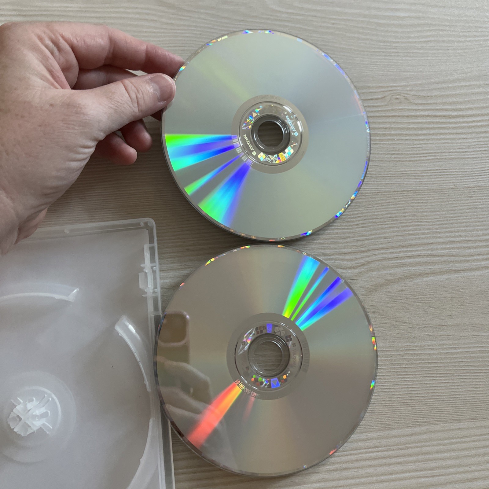 Windows 7 Ultimate 64 & 32 Bit Disks Inserts & Product Key Included Microsoft