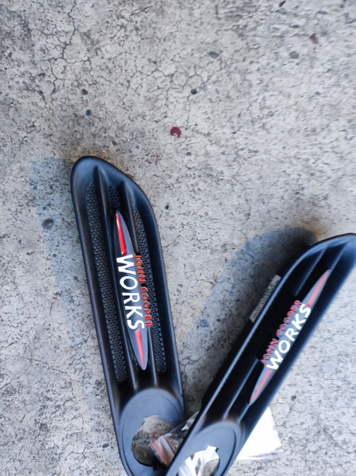 Mini Cooper R50.52, R53 JCW Side Arrows