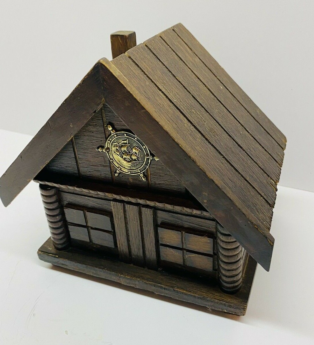 Vintage Wooden Cabin With Ship Design Jewelry/Trinket Box