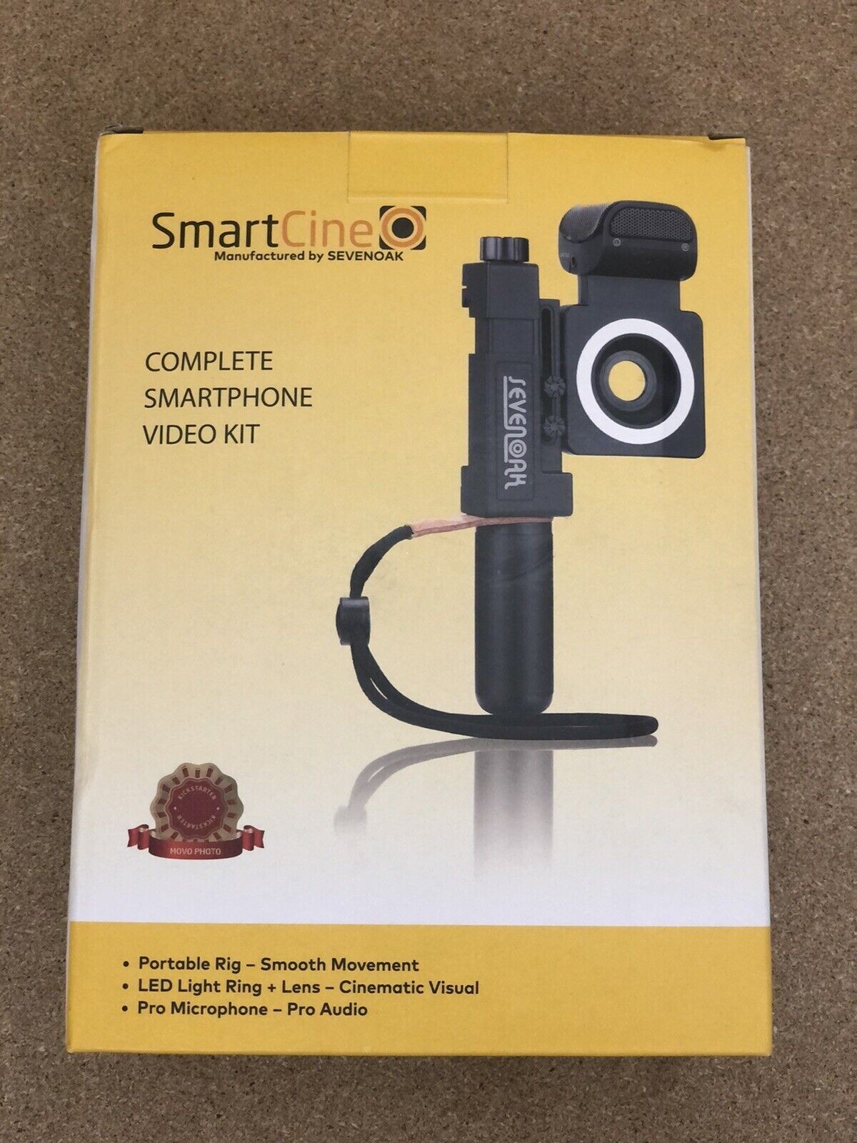SmartCine Universal Smartphone Video Rig with Microphone, Light, Grip & Lenses