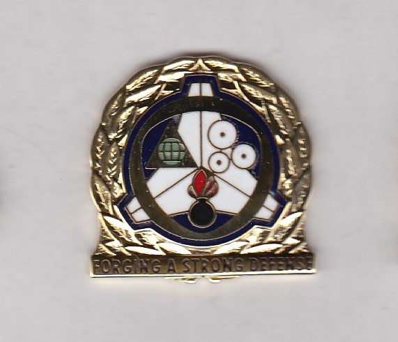 US Army Industrial Operations Command IOC crest DUI badge G-23