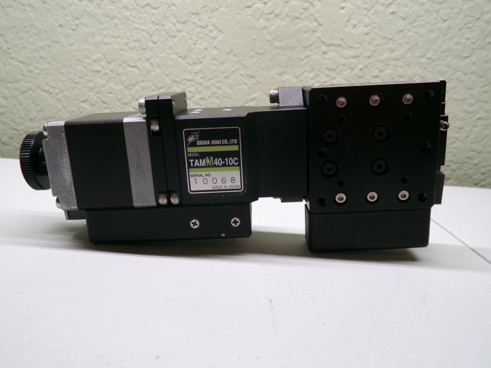 SIGMA KOKI TAMM40-10C ALUMINUM CROSSED ROLLER GUIDE MOTORIZED STAGE??