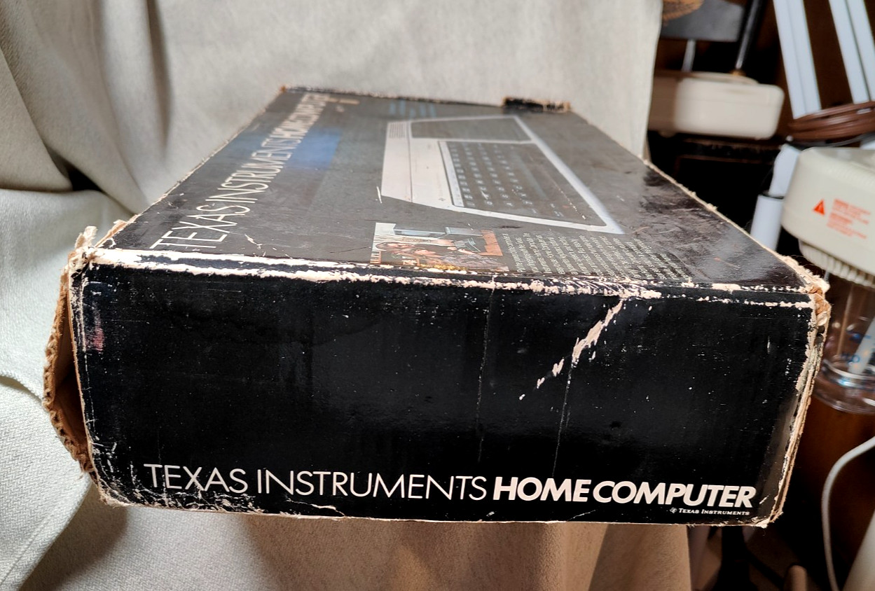 Texas Instruments Home Computer TI99/4A - Console and Box --Untested