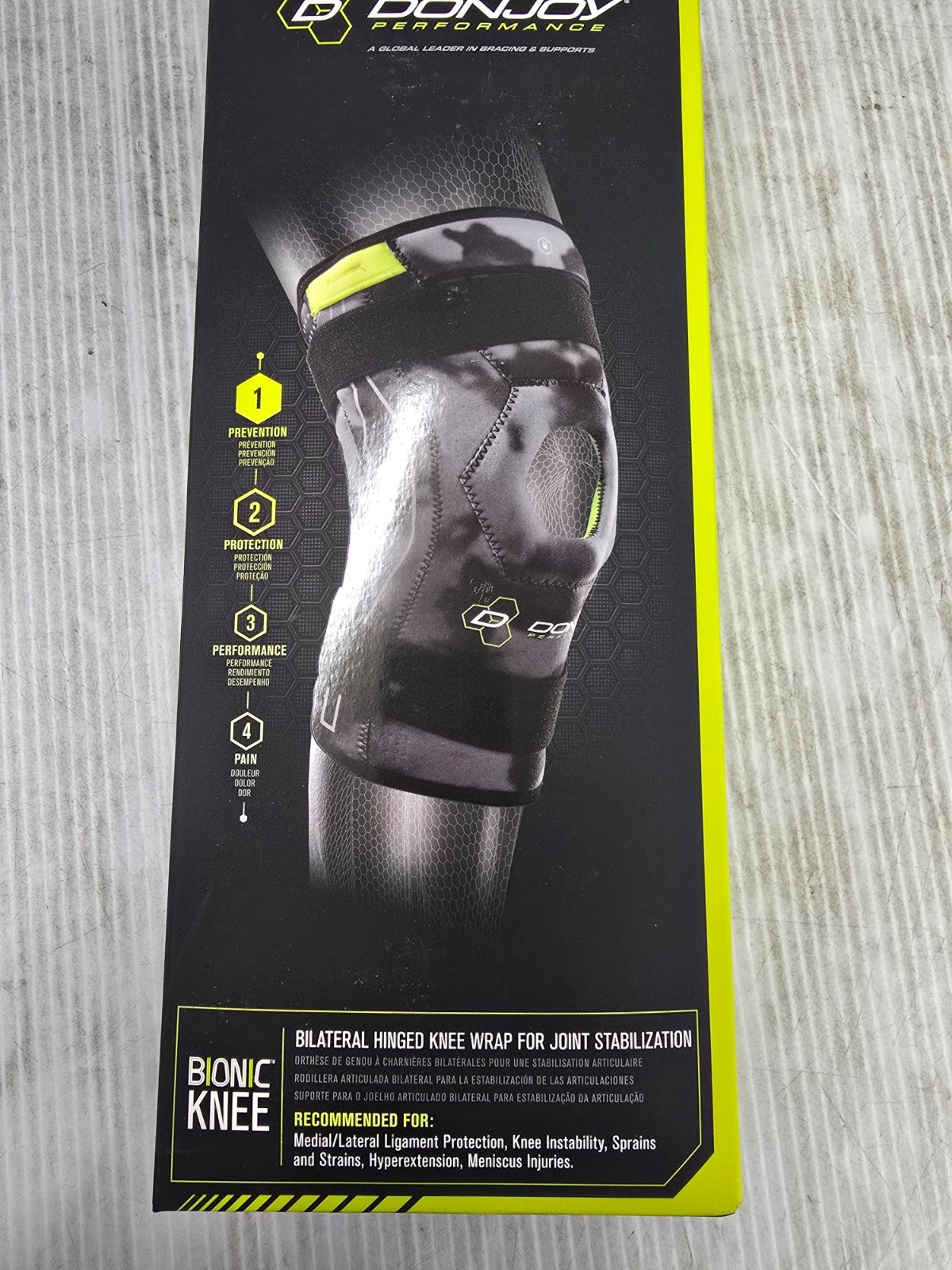 DonJoy Performance Bionic Knee Brace (Dark Camo/Medium) Compression