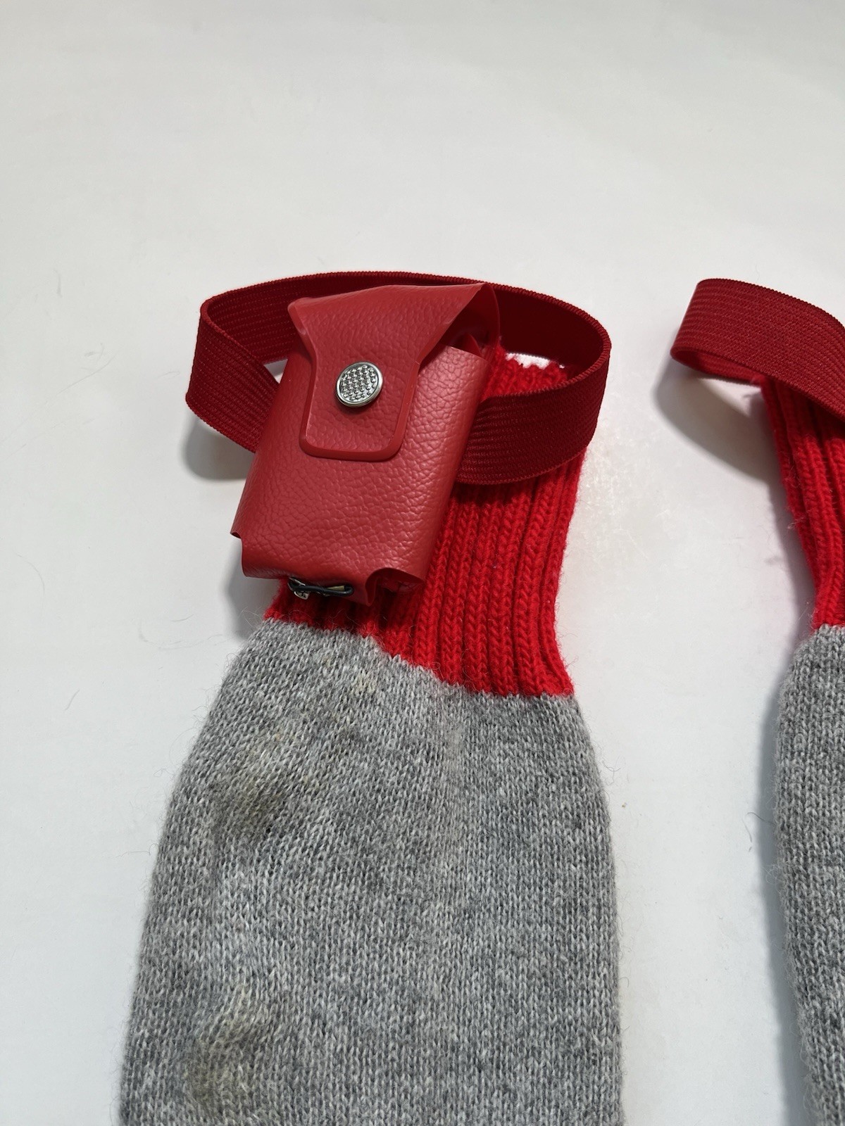 Vintage 1986 Lectra-Sox Size Medium 10-11, Model LS3, Uses D Batteries