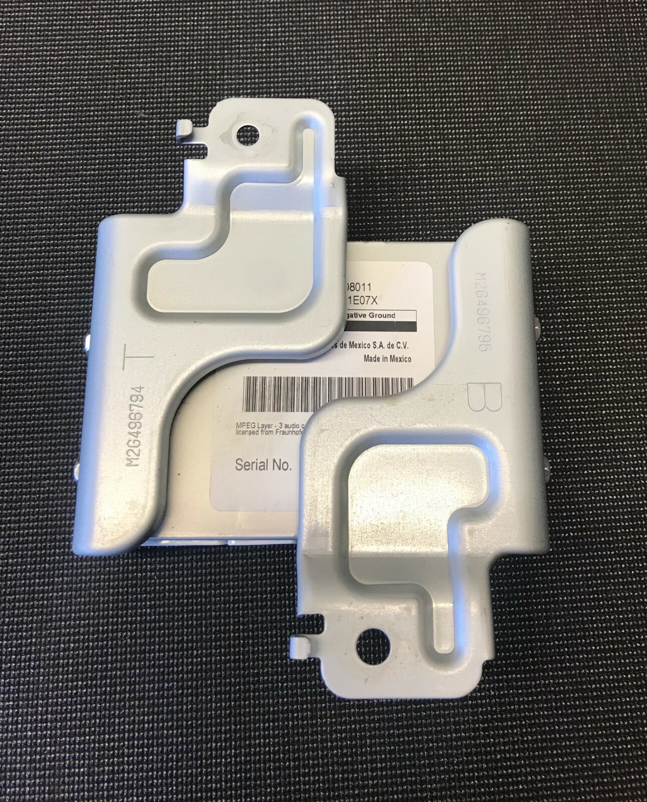 2011 2012 2013 2014 TOYOTA SIENNA COMPUTER MULTIMEDIA INTERFACE 861A0-08011 OEM