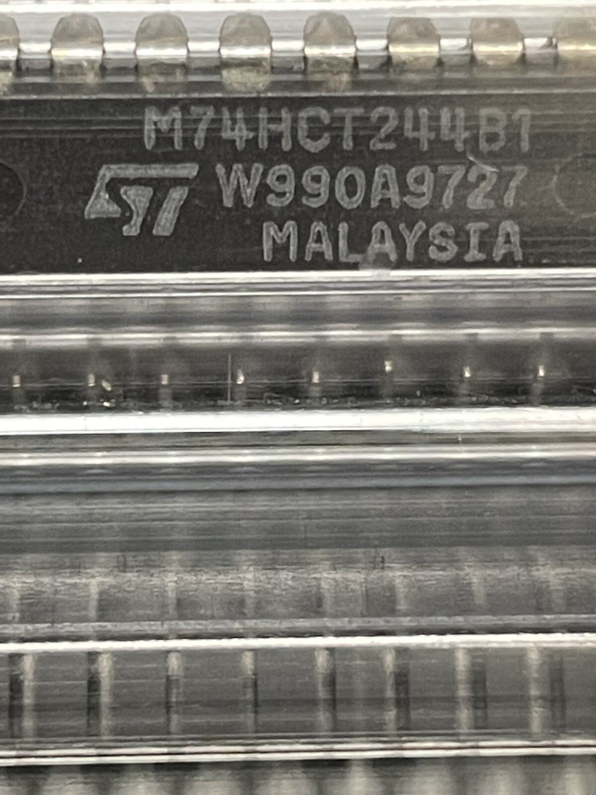 Hi Spd HCT CMOS ICs, 74HCTxx, 74HCT1xx, 74HCT2xx, 74HCT3xx, 74HCT5xx, 74HC6xx,