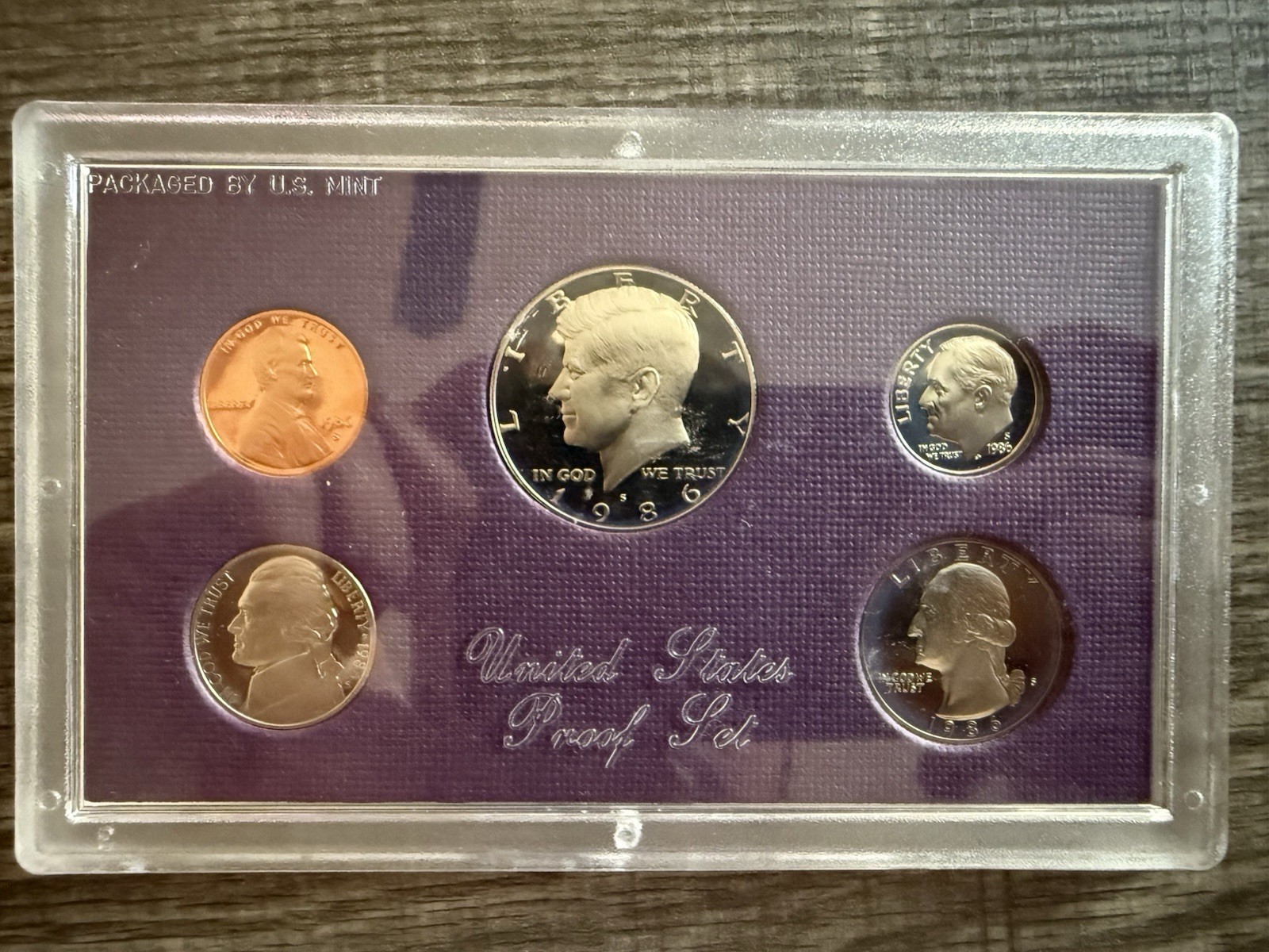 1986-S PROOF Coin SET / UNC / (2,411,180) MINTED