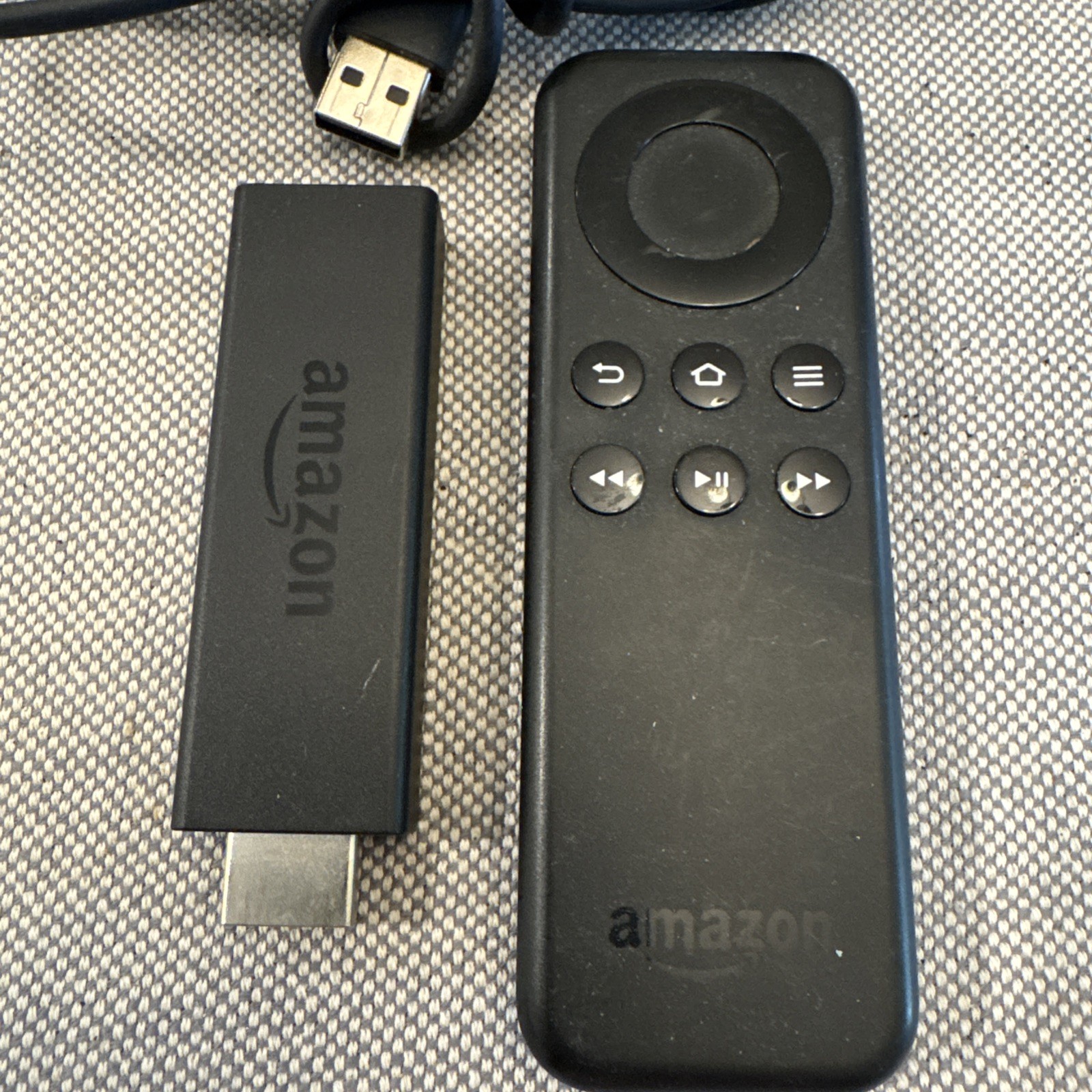 Amazon Fire Stick Model W87CUN 1st Generation Remote & Dongle. **working**