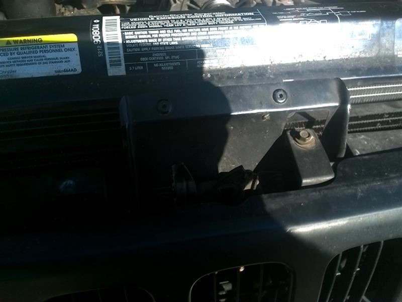 Hood Latch Fits 04 Liberty 151511