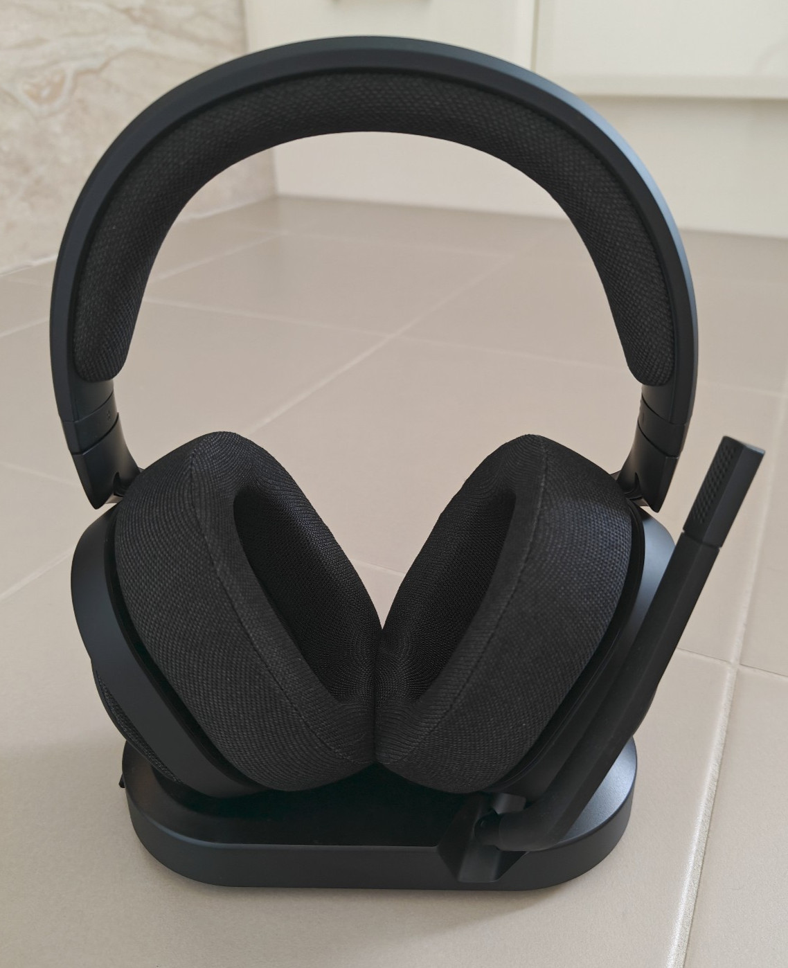 Fractal Design Scape Wireless Gaming Headset Dark Black *Near New*