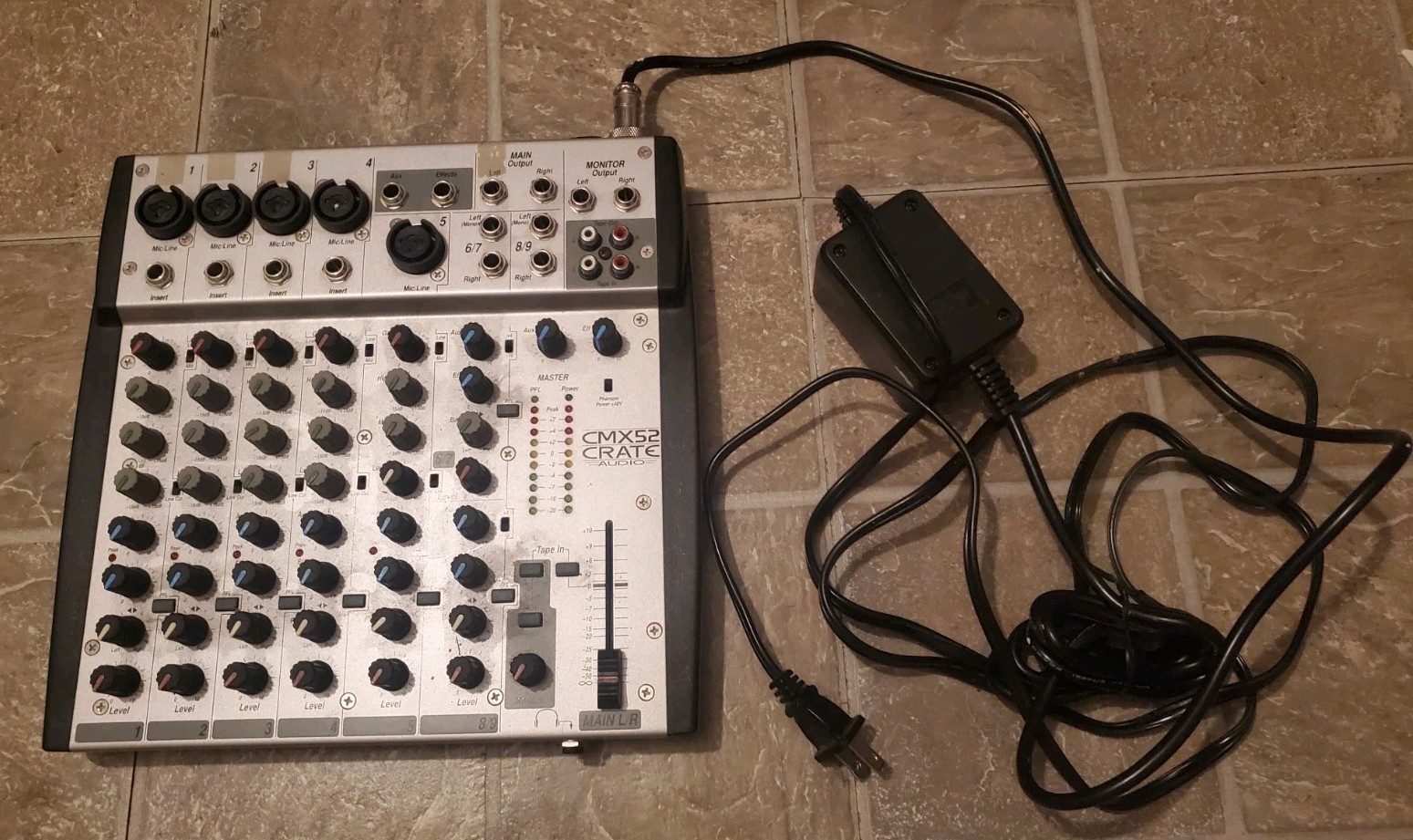 Crate Mixer Cmx52 Audio Mixing Interface Console 5-channel mic w/power adapter