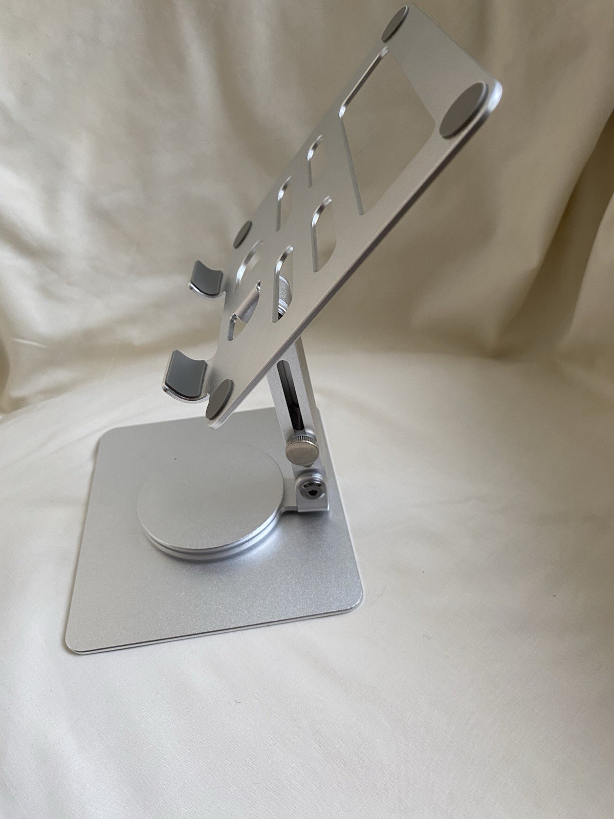 Small Notebook Rotating Silver Metal Stand