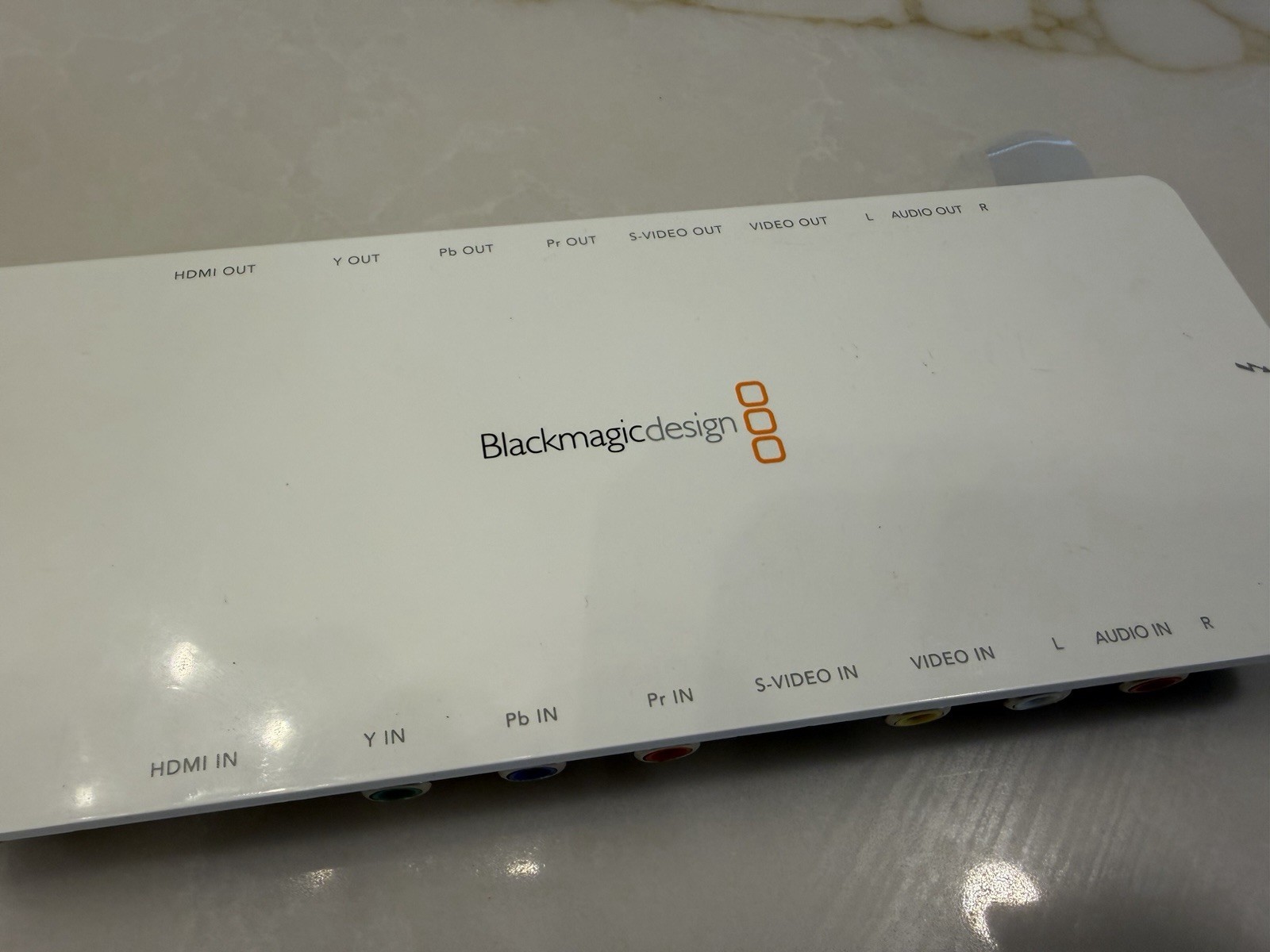 Blackmagic Design Intensity Shuttle Thunderbolt Video Capture HDMI RCA S-Video