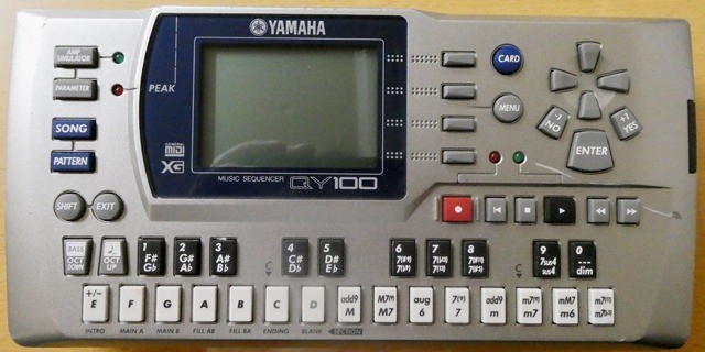YAMAHA QY100 Music Sequencer Sampler Sound Module Good GP