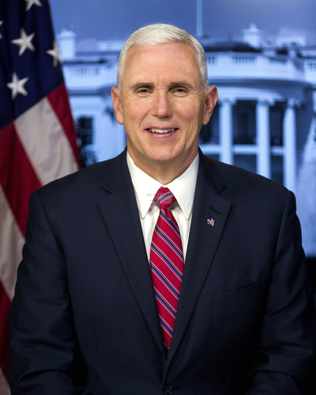 MIKE PENCE 48TH VICE PRESIDENT OF THE UNITED STATES - 8X10 PHOTO (ZY-737)