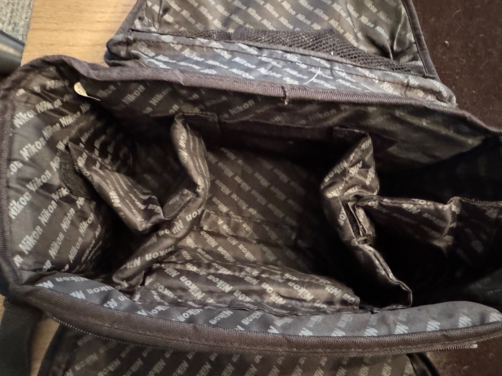 NIKON Camera Bag Adjustable Shoulder Interior Pouches AUTHENTIC